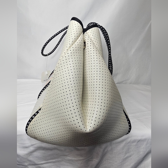 TAYLOR GRAY Neoprene Tote Bag & Clutch - Picture 9 of 15